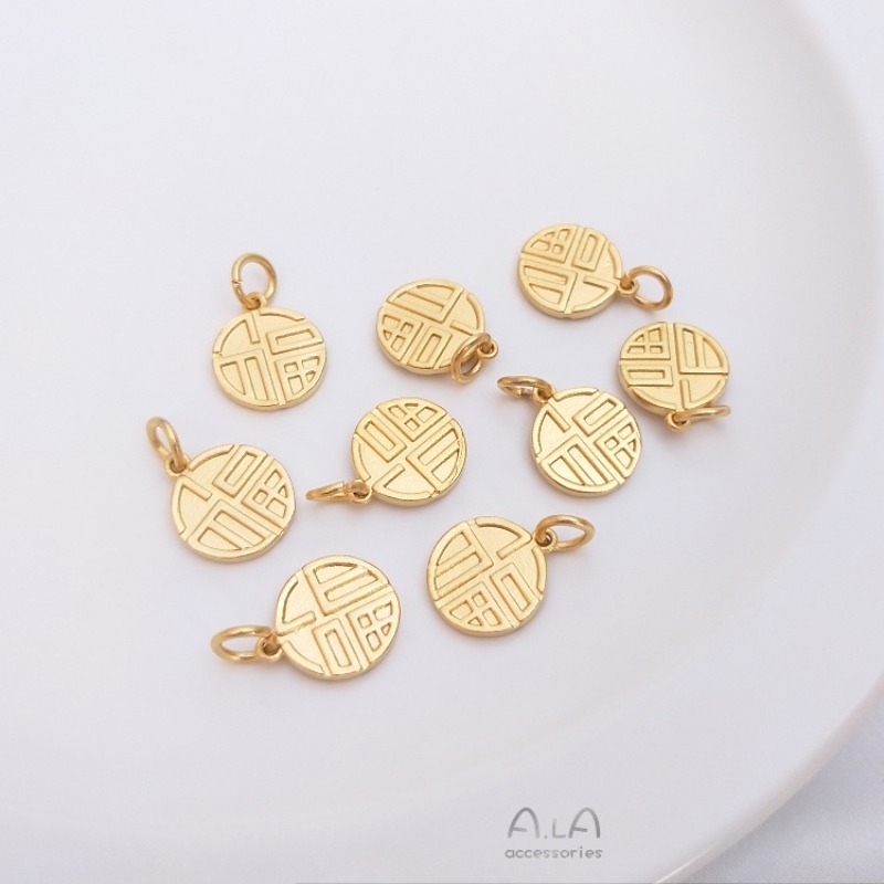 Jewelry Making Vietnam - قلادة حرف فو من الذهب الرملي